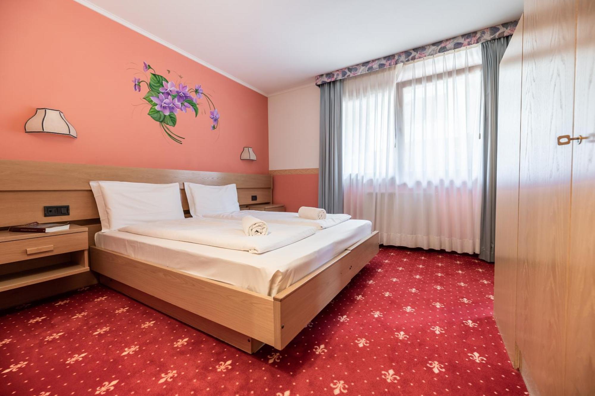 Active Hotel Gran Zebru' Cogolo Exterior photo
